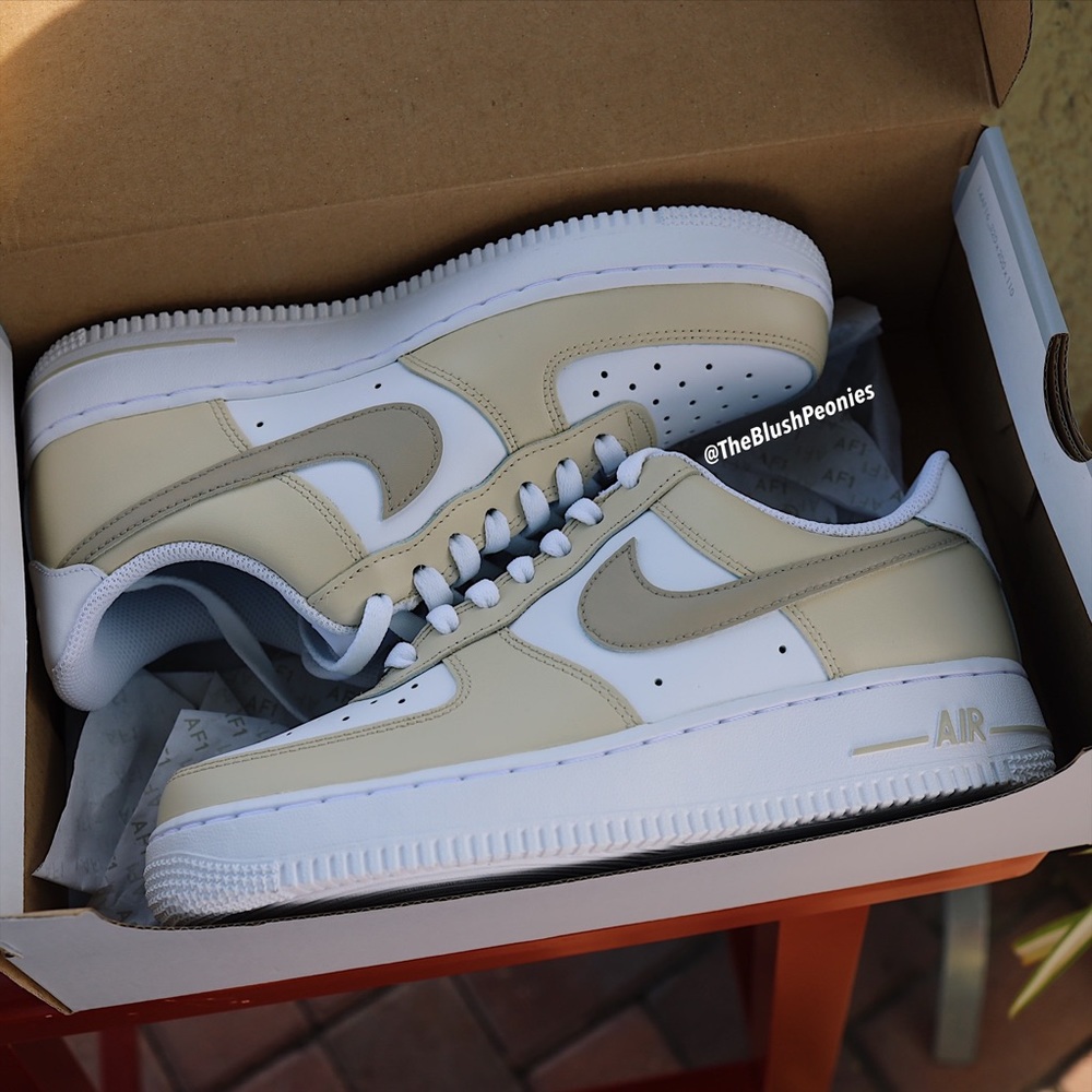 Nike Custom Air Force 1 Low NWT - Picture 10 of 11